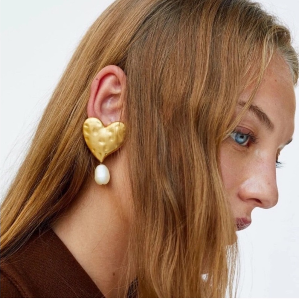 ZARA pearl dangle earrings